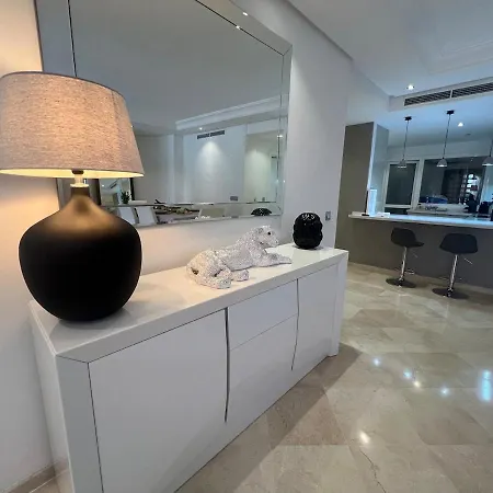 Apartment Te Huur 2 Slaapkamers Frontline Complex