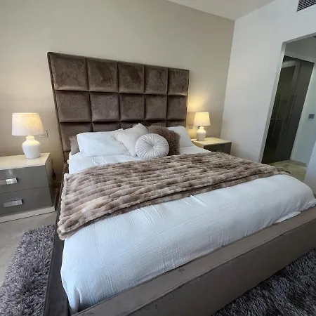 Apartment Te Huur 2 Slaapkamers Frontline Complex *