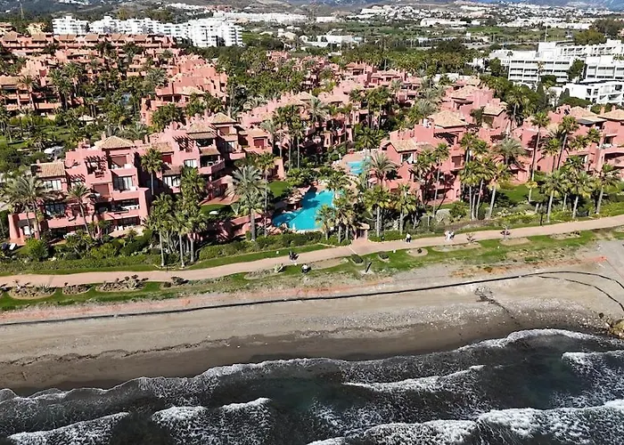 Te Huur 2 Slaapkamers Frontline Complex