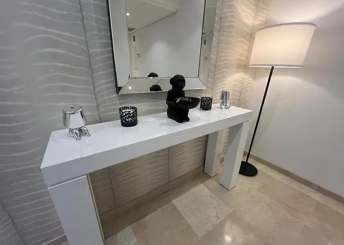 Apartment Te Huur 2 Slaapkamers Frontline Complex Estepona