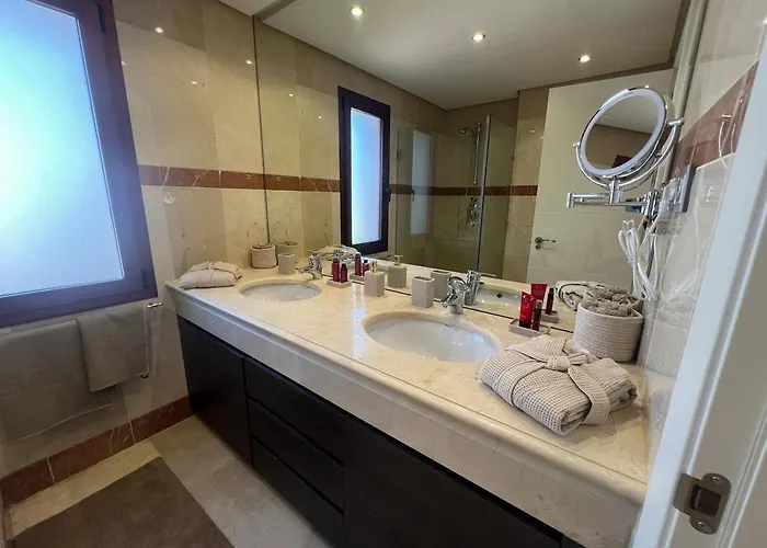 Apartment Te Huur 2 Slaapkamers Frontline Complex *