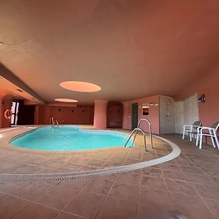 Daire Te Huur 2 Slaapkamers Frontline Complex *